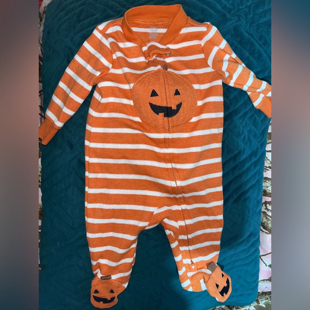 3 months pumpkin feeties and onesie